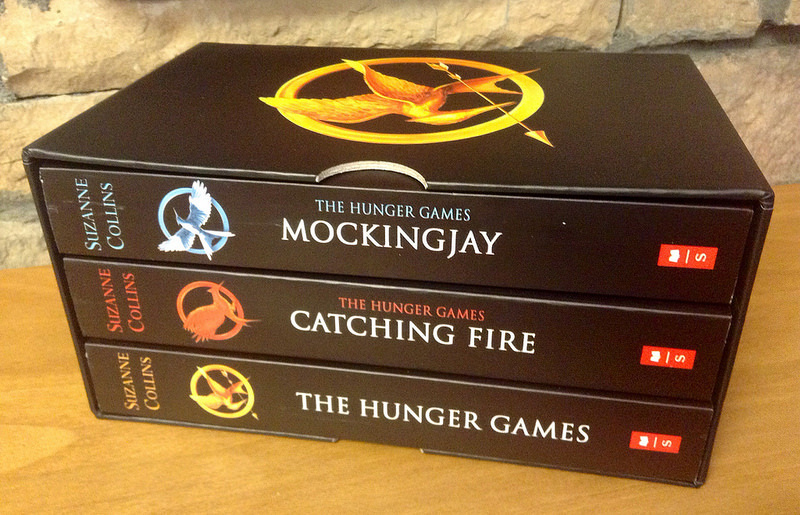 the hunger games book review for school